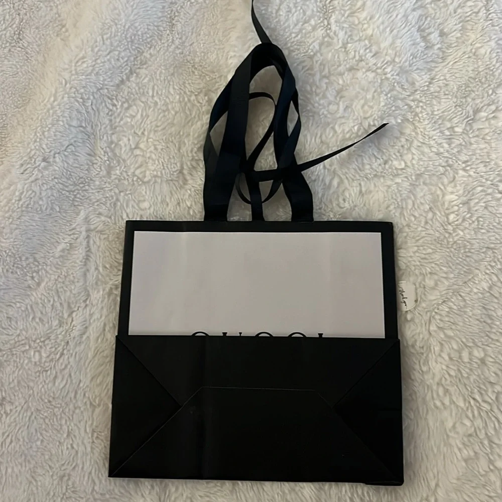 Gucci Black and White Gift Bag - Picture 3 of 6